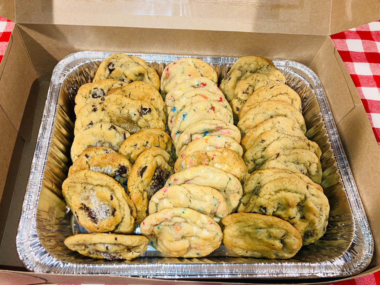 Party Tray: 30 Cookies (Choose Your Mix)